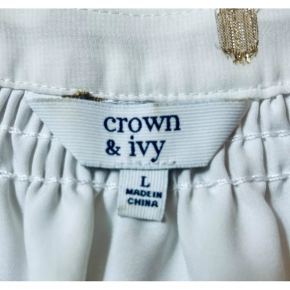 Crown & Ivy Women’s Size L Tunic Top White Gold Accents Holiday - Picture 4 of 10